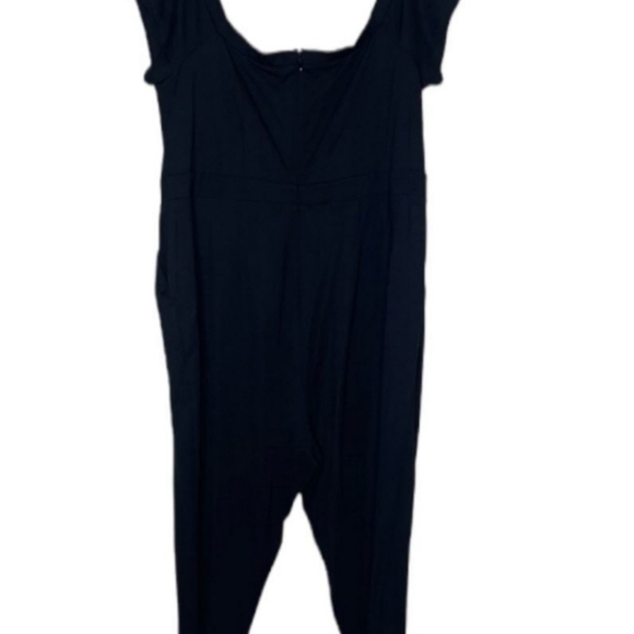 TORRID Capri Length Romper - Picture 4 of 5
